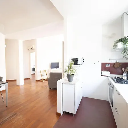 Lightsome And Large Family Apartment